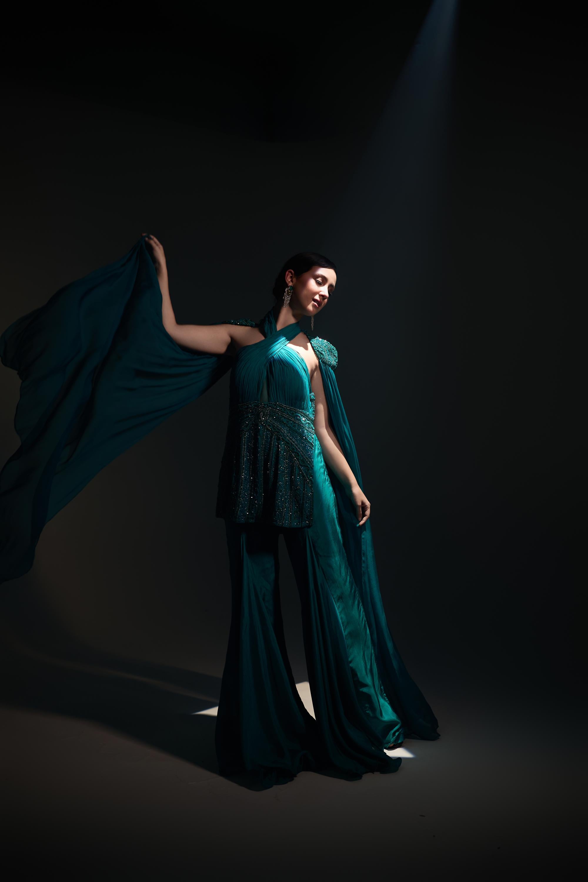 Alma sharara set