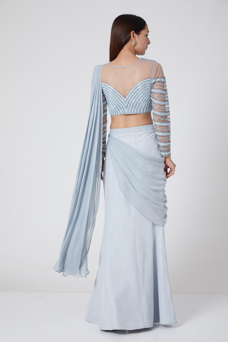 Medium-Slit Ice Blue Drape